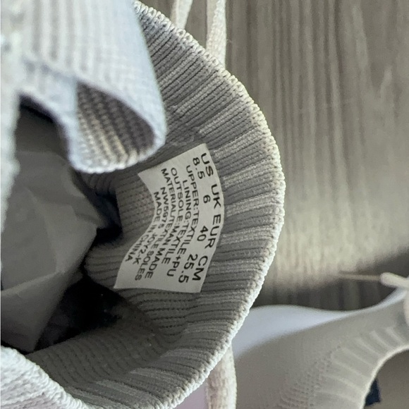 US Polo Association Women's Size 8.5 Gray And White Slip On Tennis Shoes - Picture 7 of 8